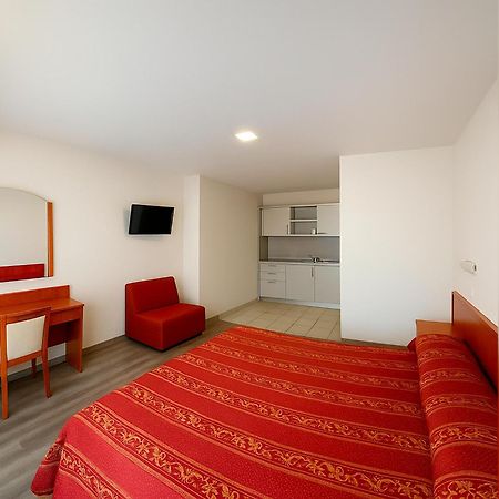 Hotel E Appartamenti La Solaria San Giovanni Rotondo Luaran gambar