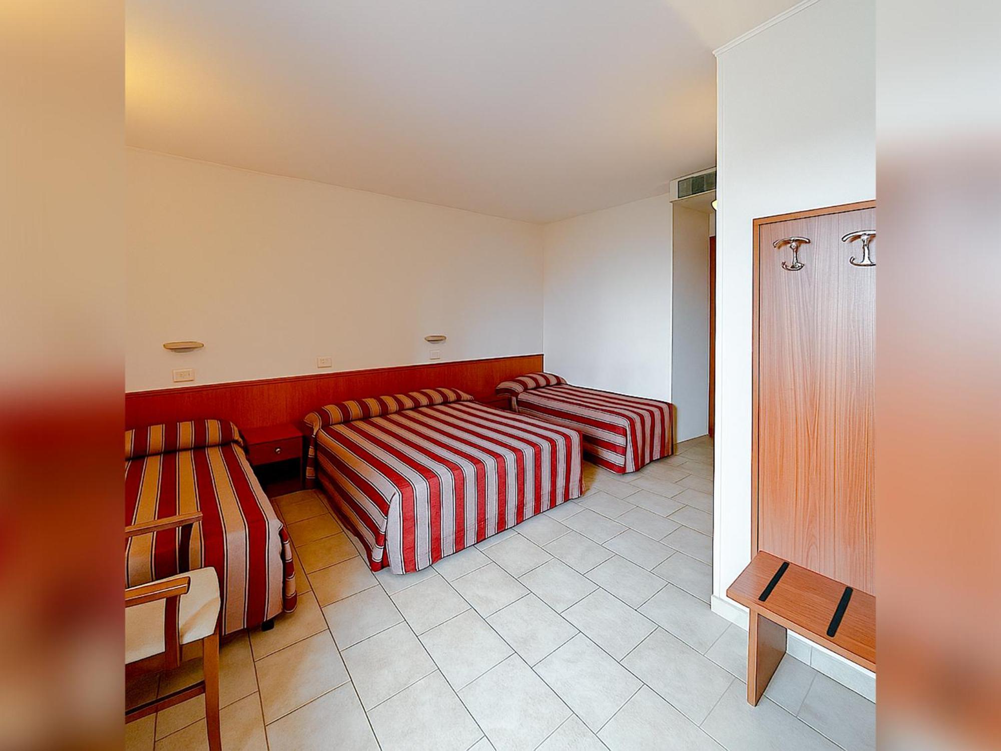 Hotel E Appartamenti La Solaria San Giovanni Rotondo Luaran gambar