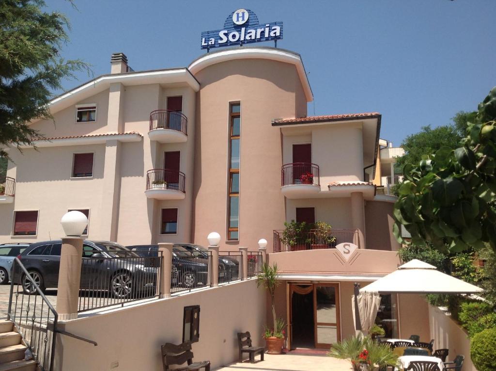 Hotel E Appartamenti La Solaria San Giovanni Rotondo Luaran gambar